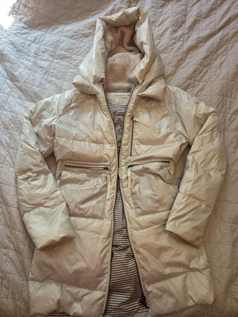 Carve Design Parka Size Medium